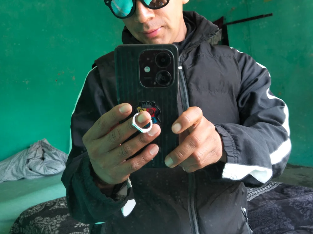 Angeles_198718 Offline XXX-Chat