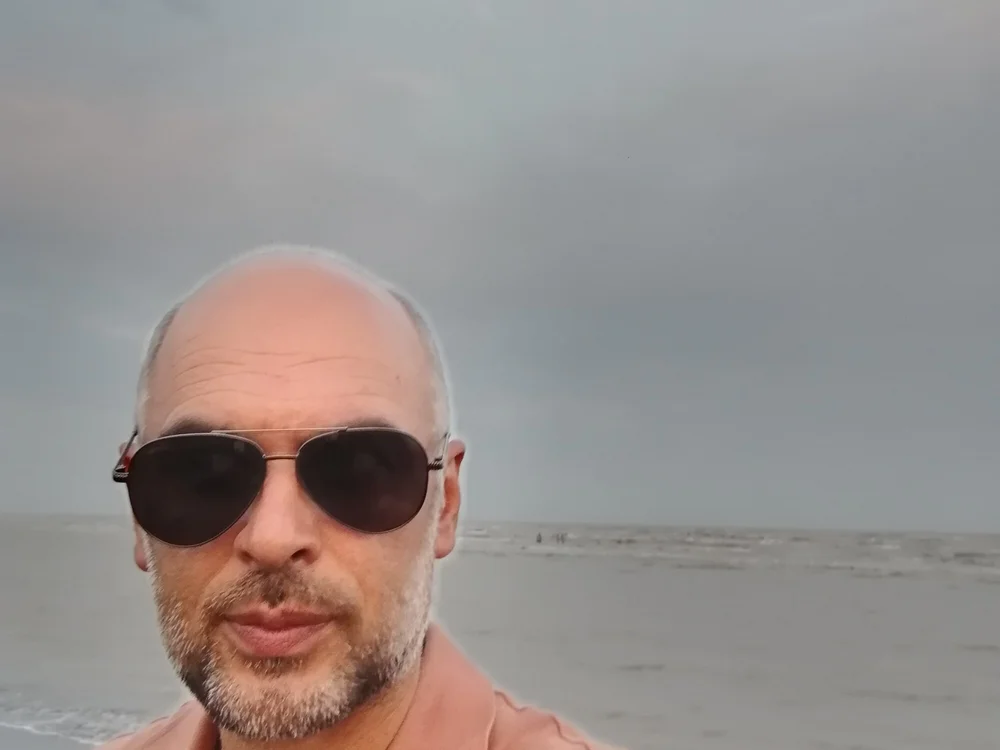 elik555 Offline XXX Chat