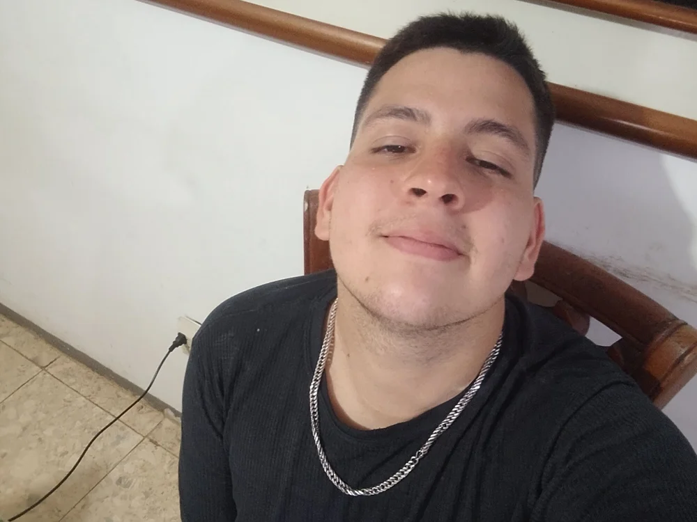Alex1401q's Offline Chat Room