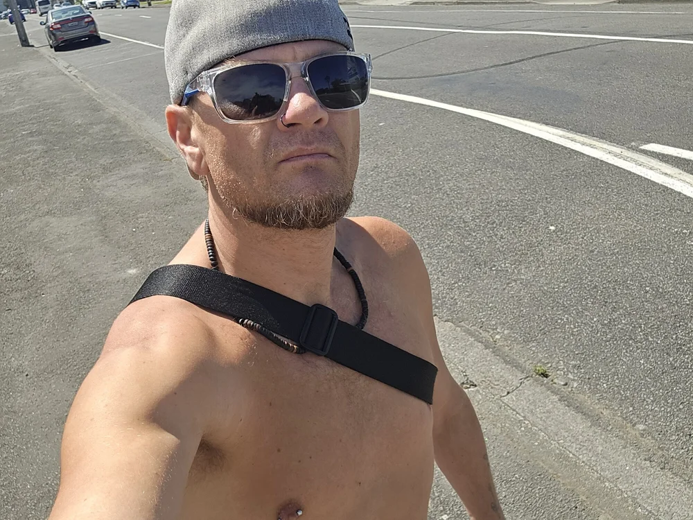 kinkybenny4u: δωμάτιο συνομιλίας εκτός σύνδεσης