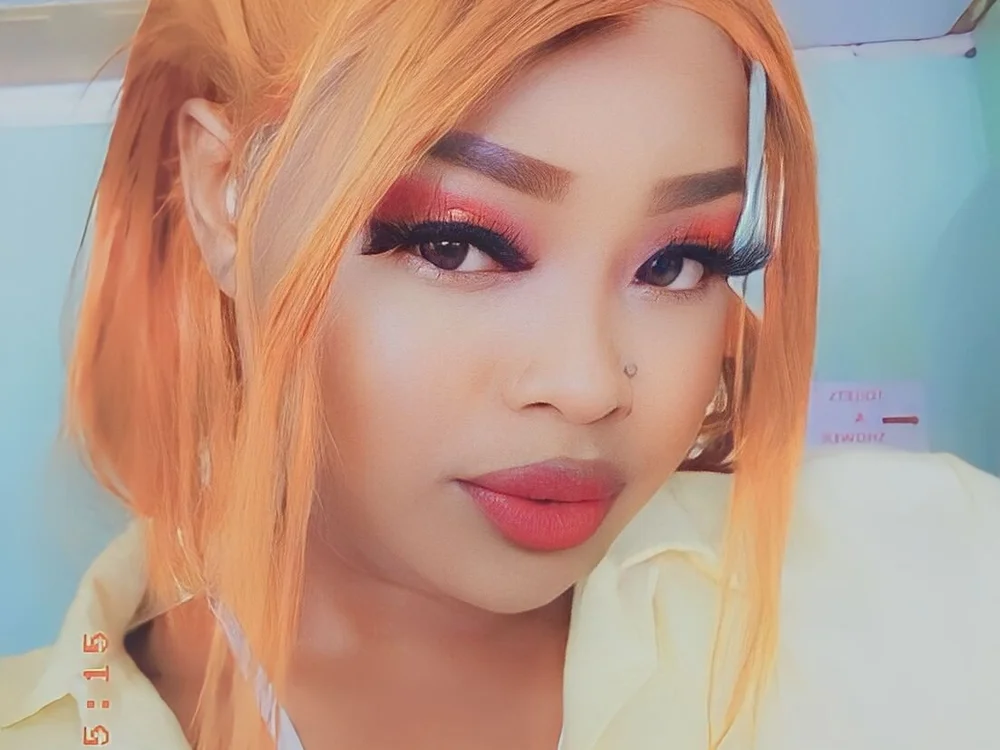 boity2001's Offline Chat Room