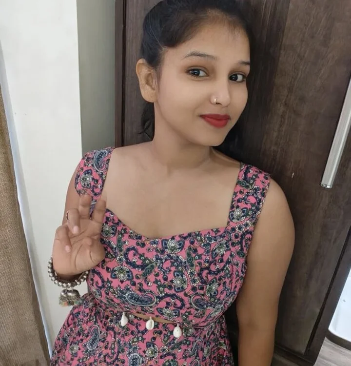 Sexy_Divya__n Offline XXX chat