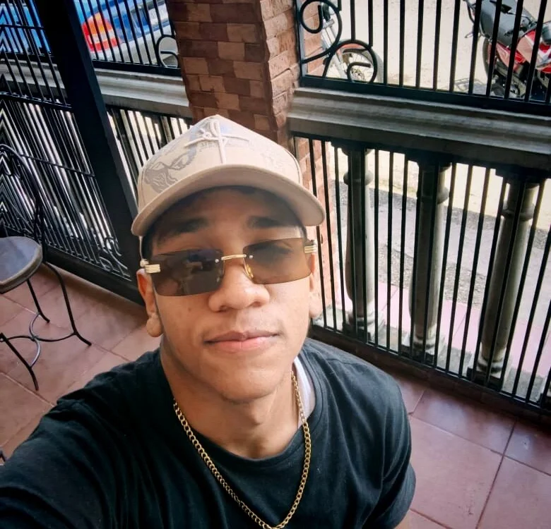 Santilxxx – Offline XXX chat