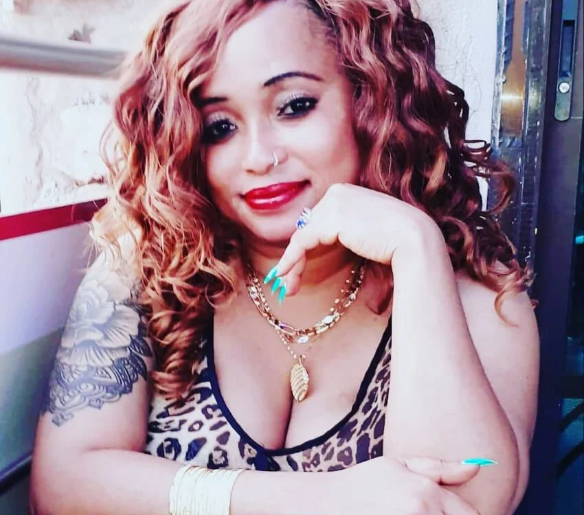 BoobsieXXX's Offline Chat Room