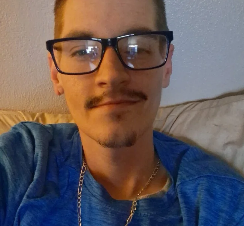 OpenNFull69's Offline Chat Room