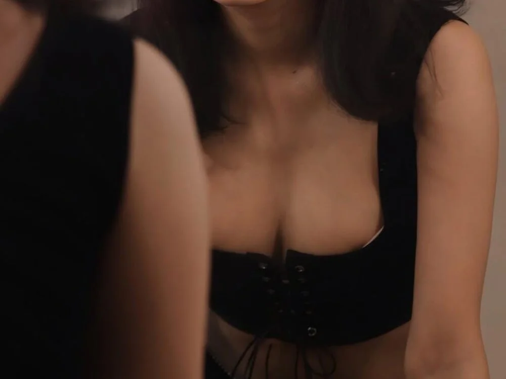 แชท XXX ออฟไลน์ของ riya_mavi