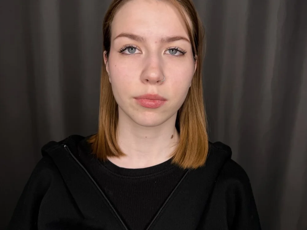 AleshiaFontes' Offline XXX Chat