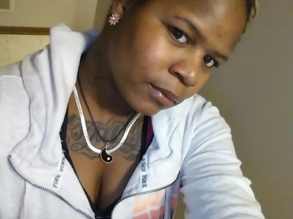redbonestar30's Offline XXX Chat