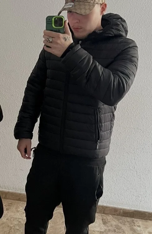 jovenHOT06 Chat XXX offline