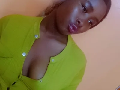 Sexymoonfade Female Doggystyle Striptease Webcam