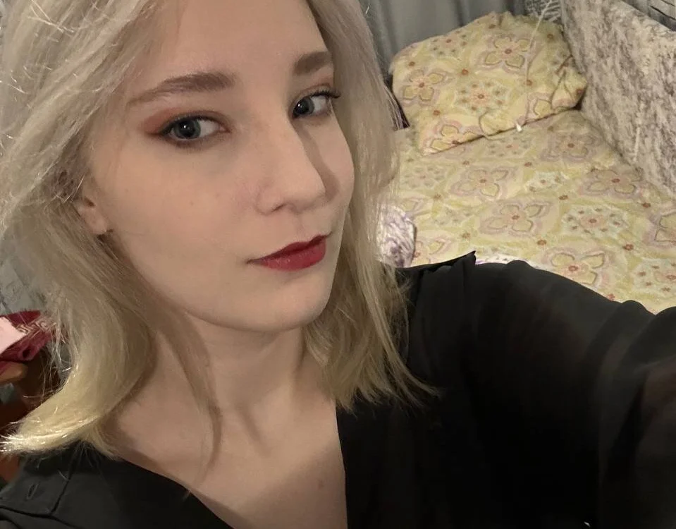 MarianCurington's Offline Chat Room