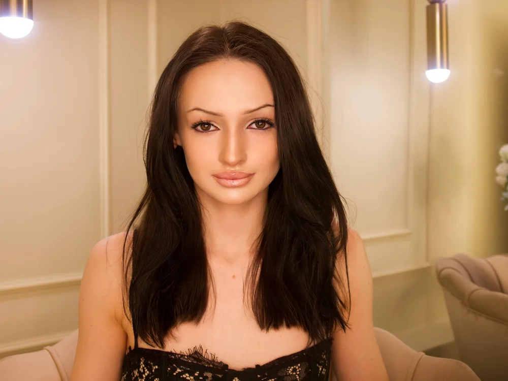 DinaWindn Offline XXX chat