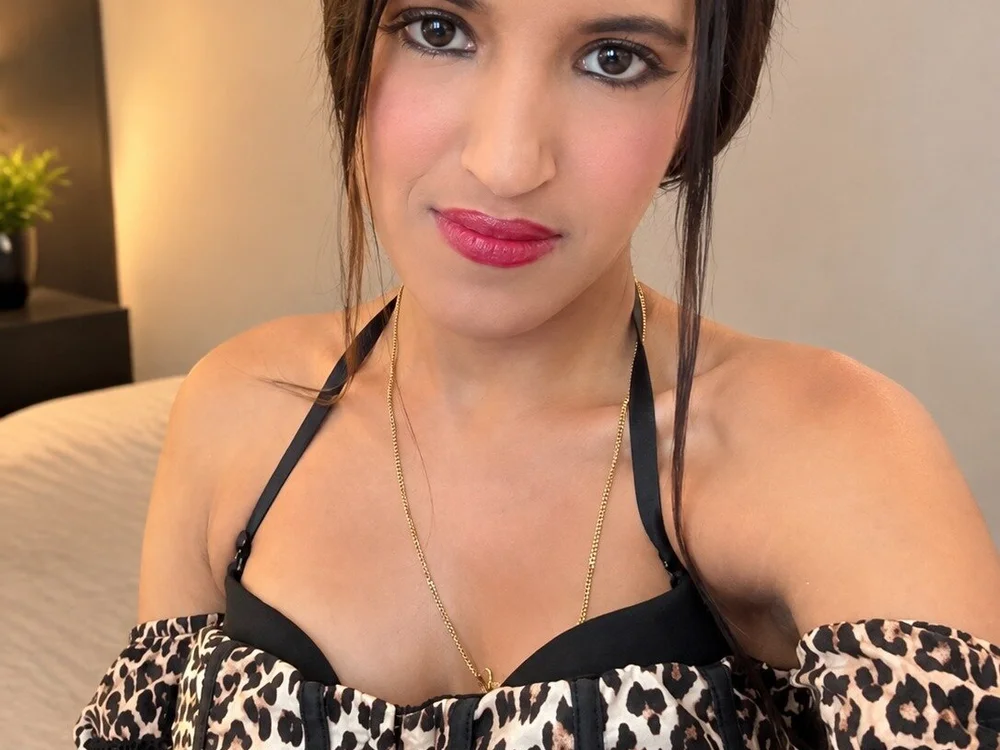 Yuri_Queen's Offline XXX Chat