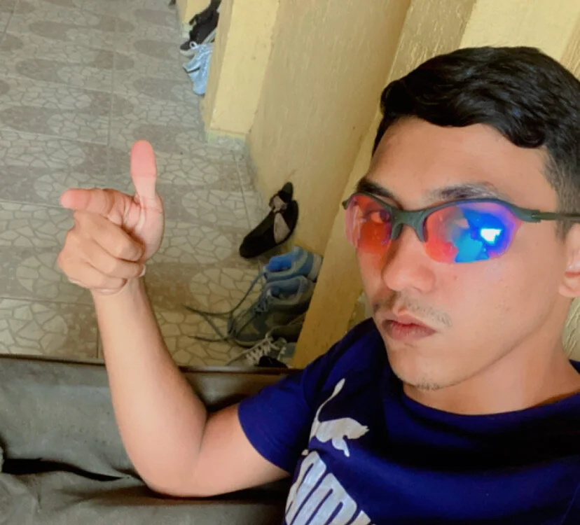 santoskauan: συνομιλία ΧΧΧ εκτός σύνδεσης