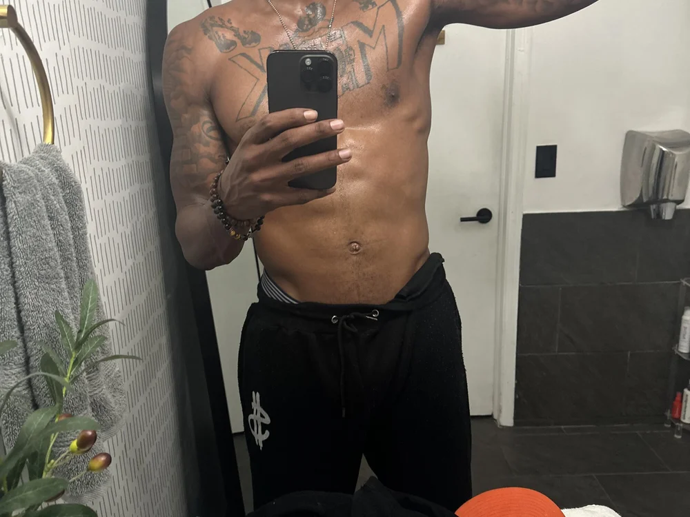 BigDickBrisn Offline XXX-Chat