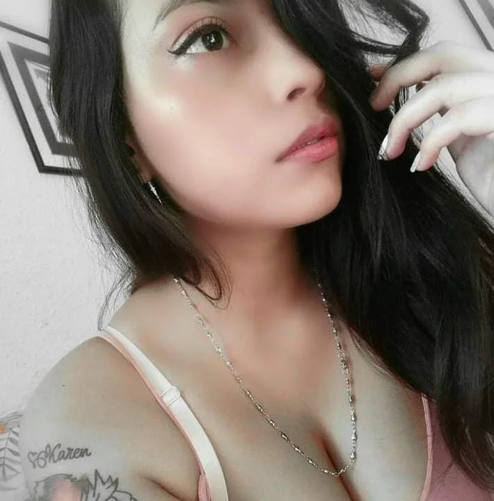 chanelle_07's Offline XXX Chat