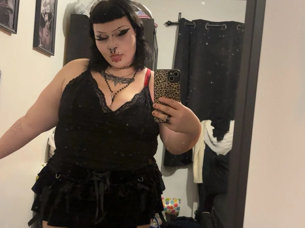 aliengothgirl