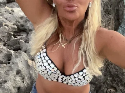 Hotmilf66 - Girl 
