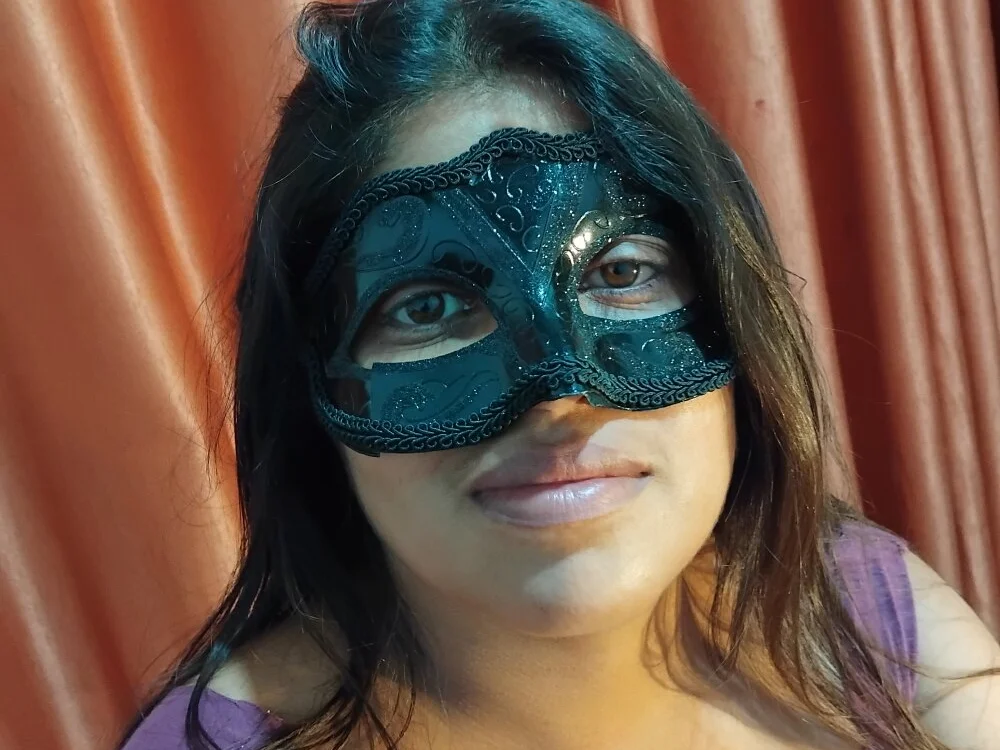 Shakeera1: офлайн-секс-чат