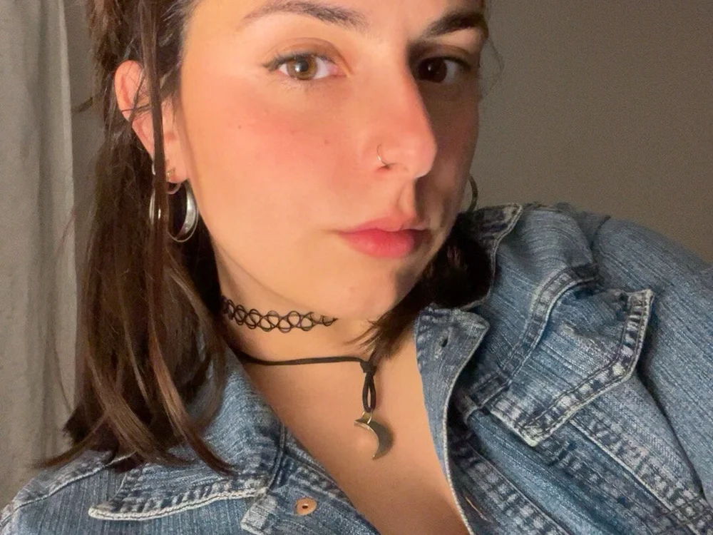 IsabellaBabby's Offline Chat Room