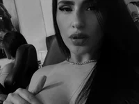 ChloeHolmes – Naživo XXX chat