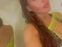 Model dubaichocc