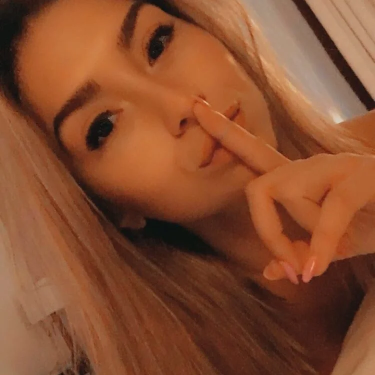 StracciaStella- 離線 XXX 聊天