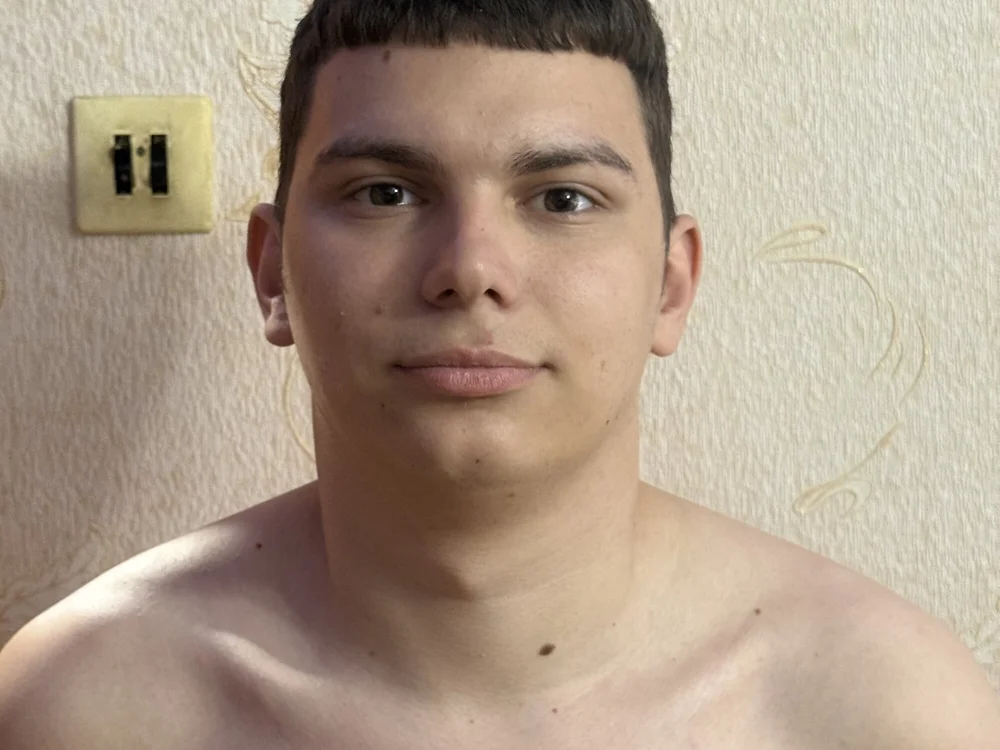 Leonard_Hortas' Offline XXX Chat