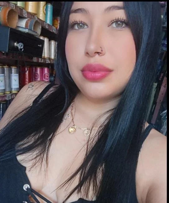 natasha_smith20's Offline Chat Room