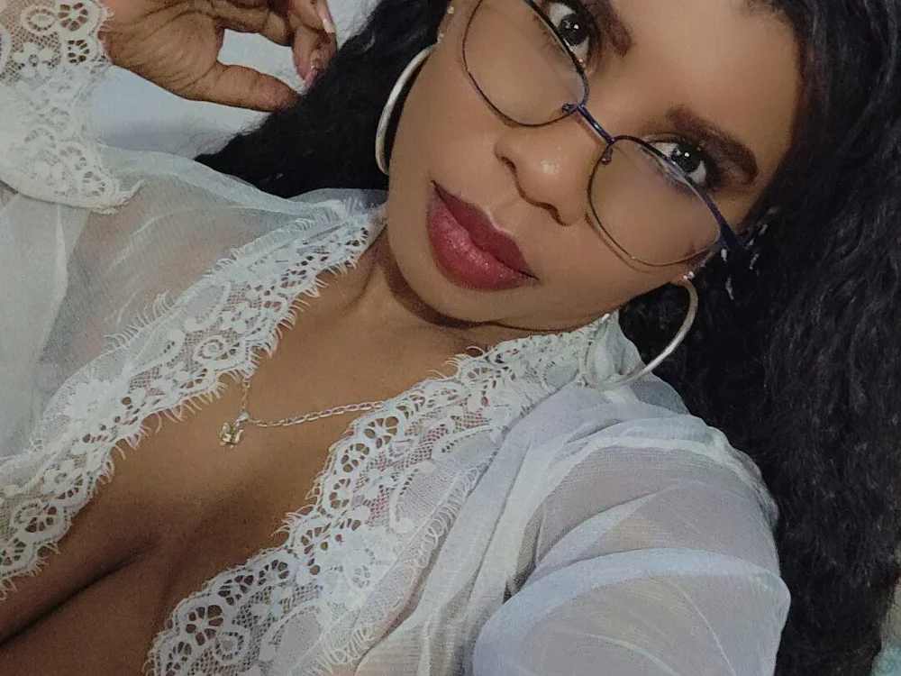 Laindia99's Offline Chat Room