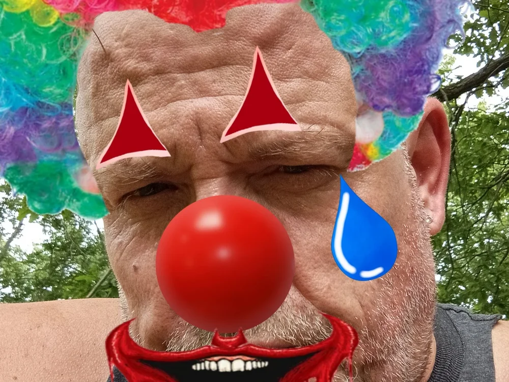 Kingsmalls666's Offline Chat Room