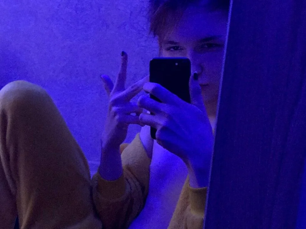 flammmm Adlı Modelin Çevrimdışı XXX Sohbeti