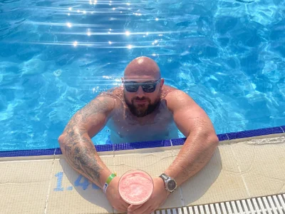Michael1884 Male Beardy XXX Webcam