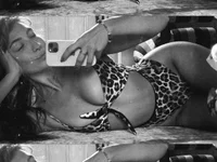 Yara-Loliin Live XXX chat