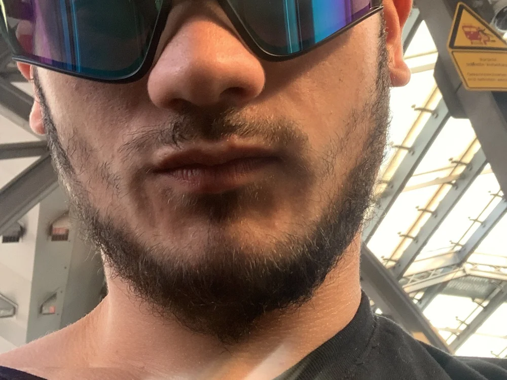 irriconoscibil Offline XXX-chat