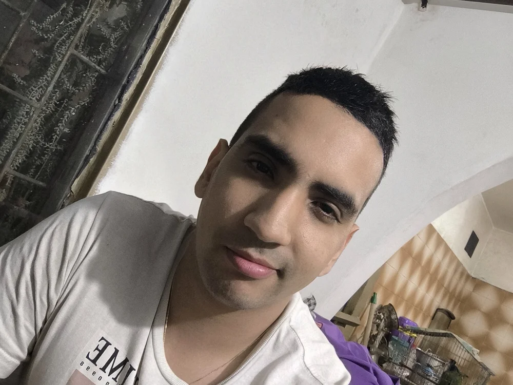 brayan97s' Offline Chat Room