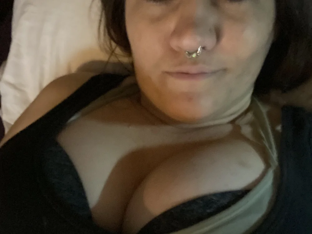 corrina1990's Offline Chat Room