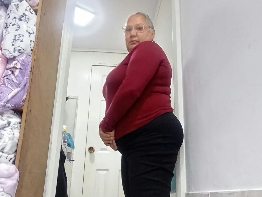 Bonny_morgann Offline XXX chat
