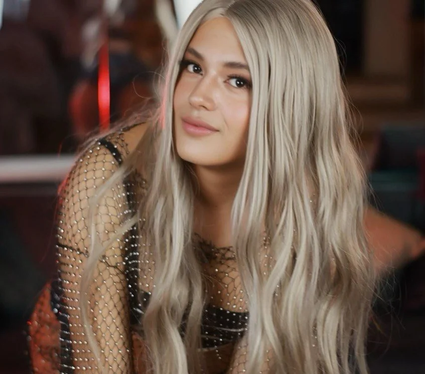 gyal_isabella's Offline XXX Chat