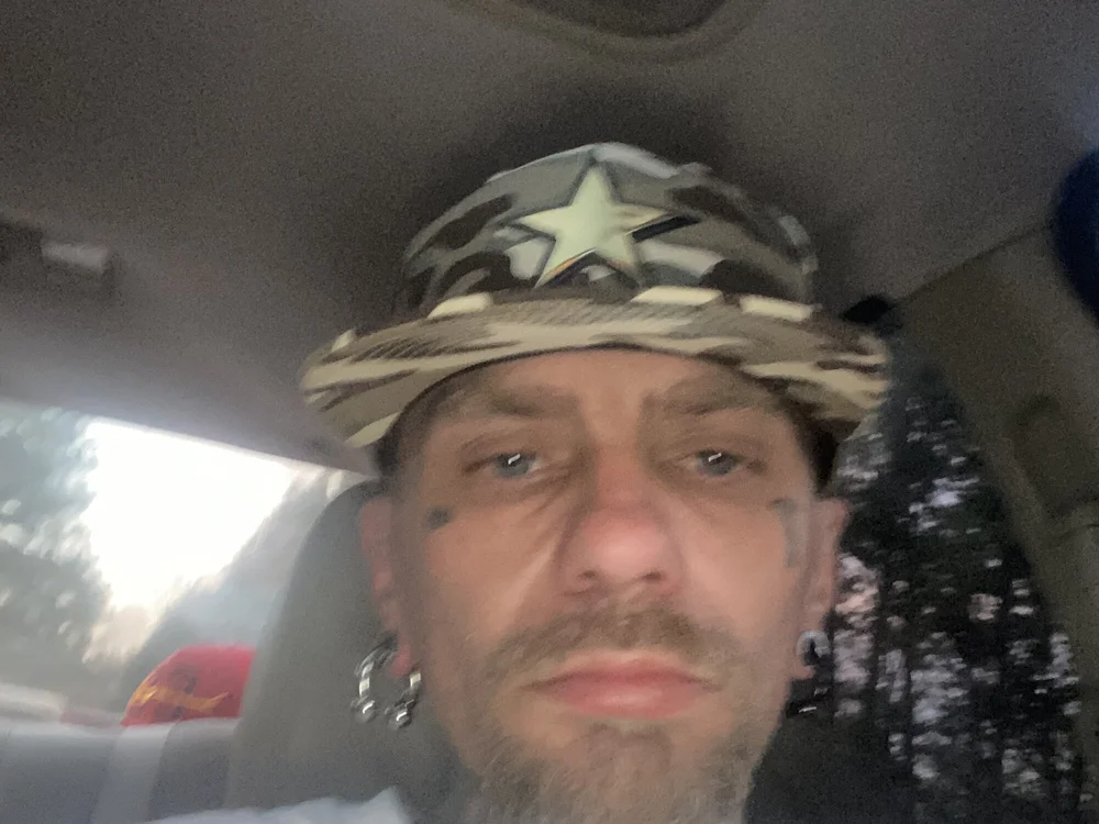 mrtattoo25's Offline XXX Chat