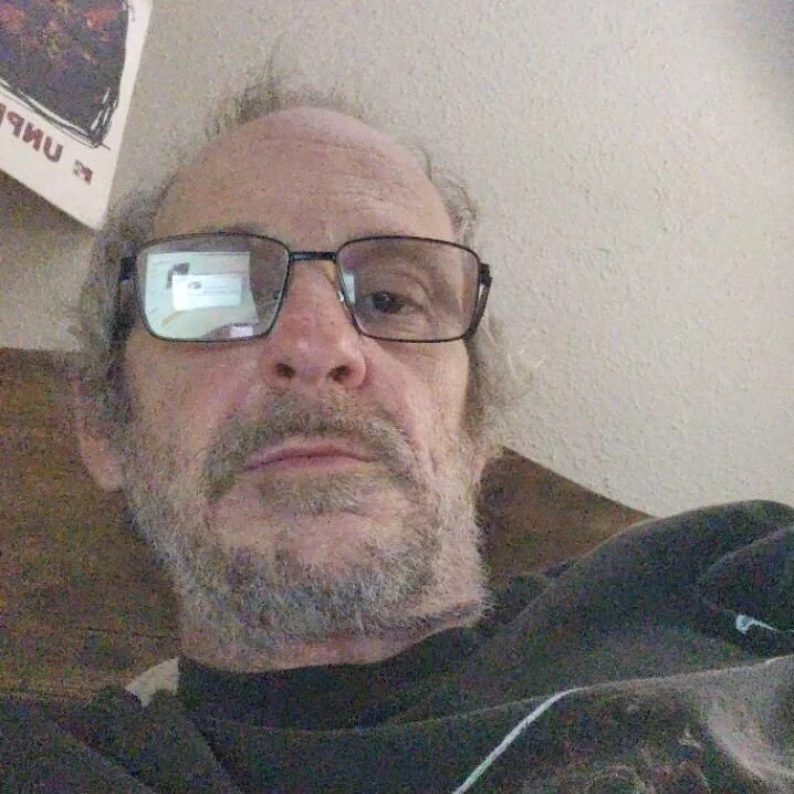 Fuckmehard09 offline XXX-chatje