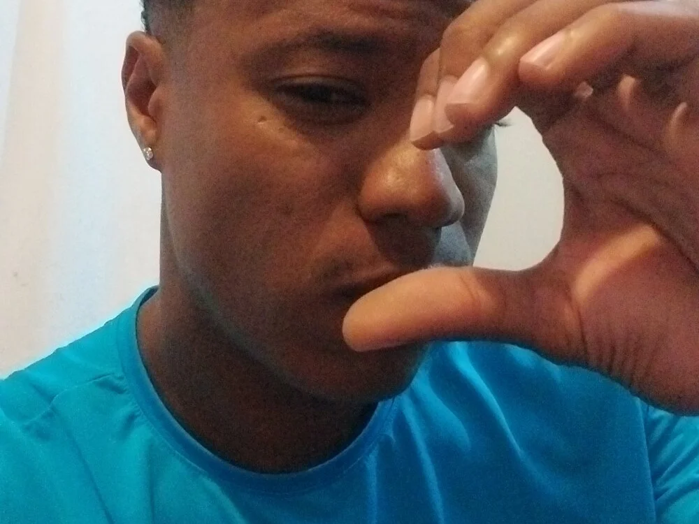 Salva696969 Offline XXX Chat