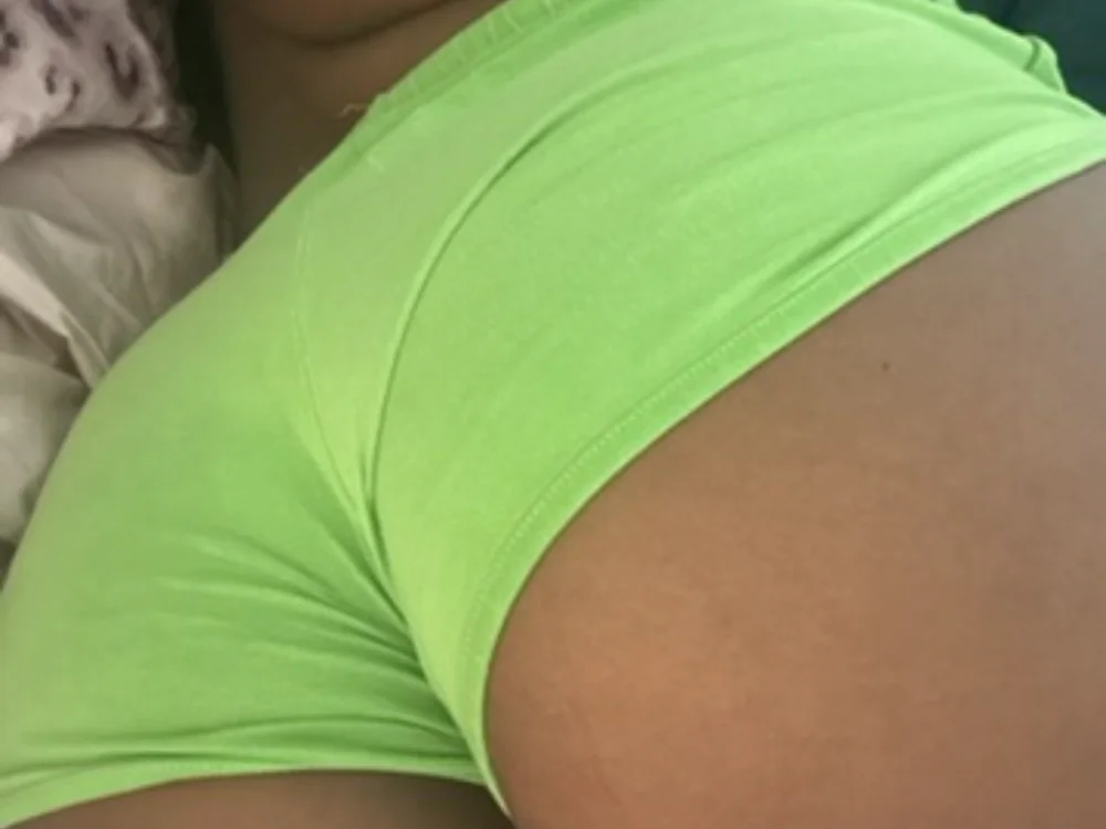 skylarlove23's most recent online preview