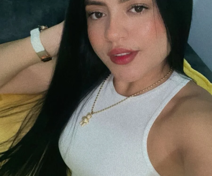 AyleenRouge's Offline XXX Chat