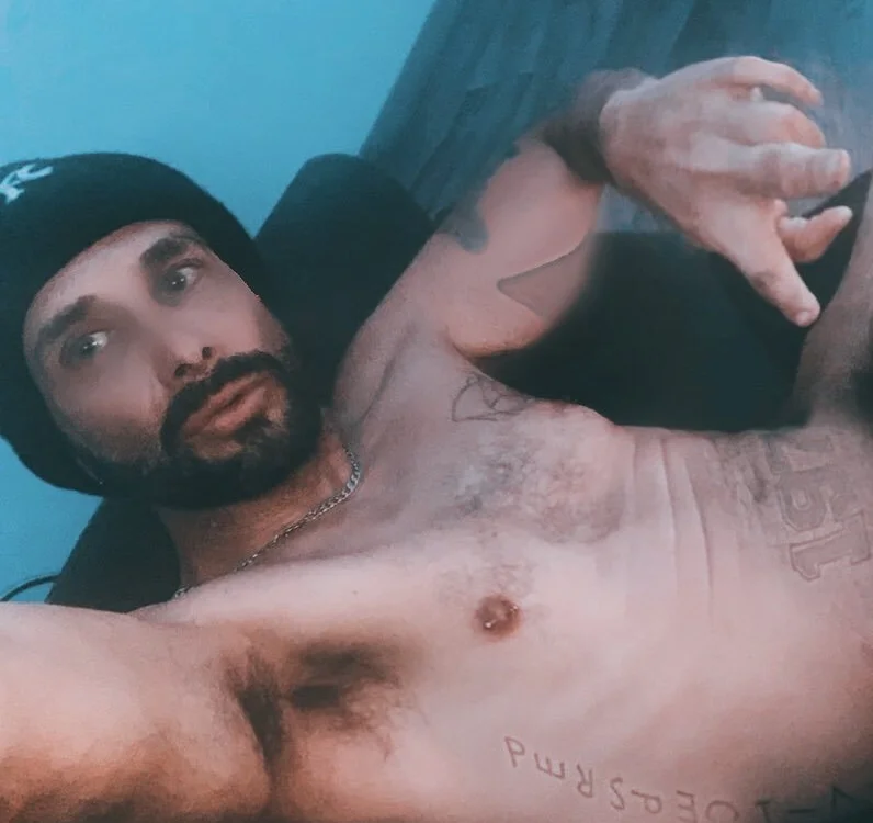 MrDonkeyLatan Offline XXX-Chat
