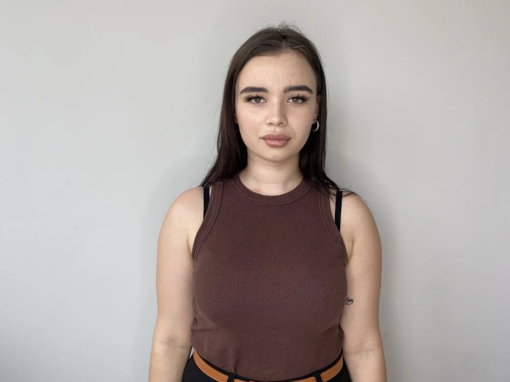 ErlineButtreya's Offline Chat Room