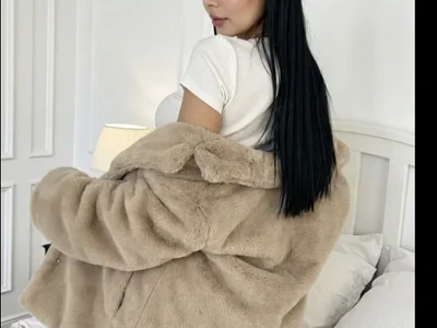 _Nina_1 - topless