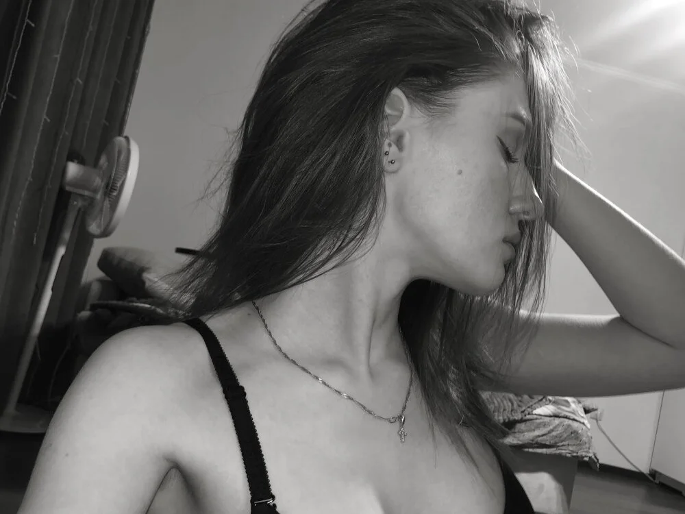 Pocket-Doll Live XXX-chat