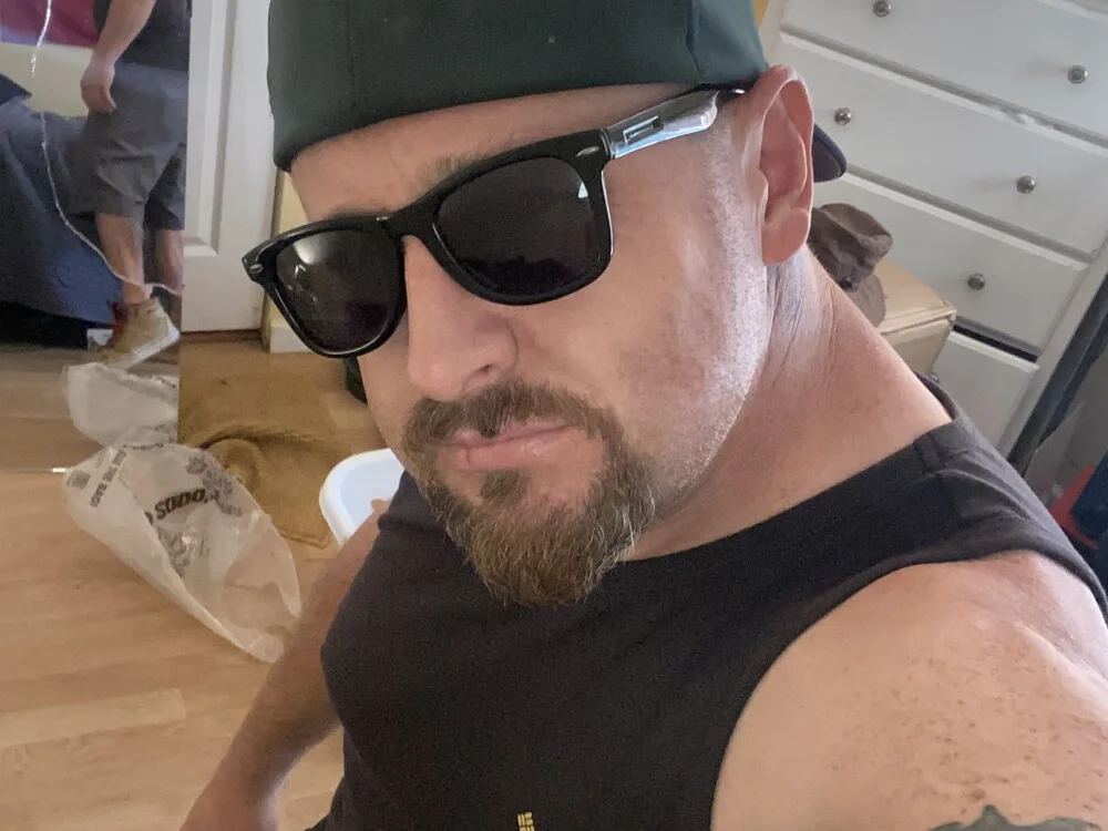 Chatroom XXX hors ligne de DAZZZ7878