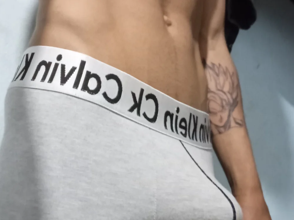 Offline chatovací místnost floye25